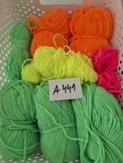 320g krikľavej priadze