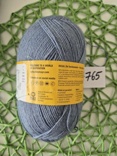 100g ponožkovej priadze REGIA