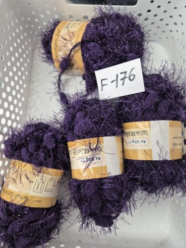 210g efektnej pom pom priadze