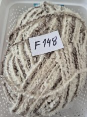 495g