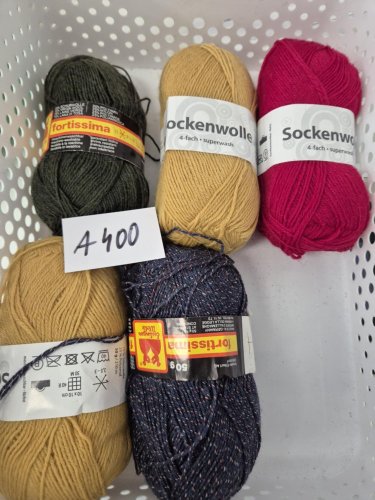 250g ponožkovej priadze