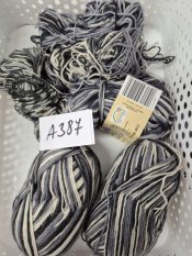 175g ponožkovej priadze